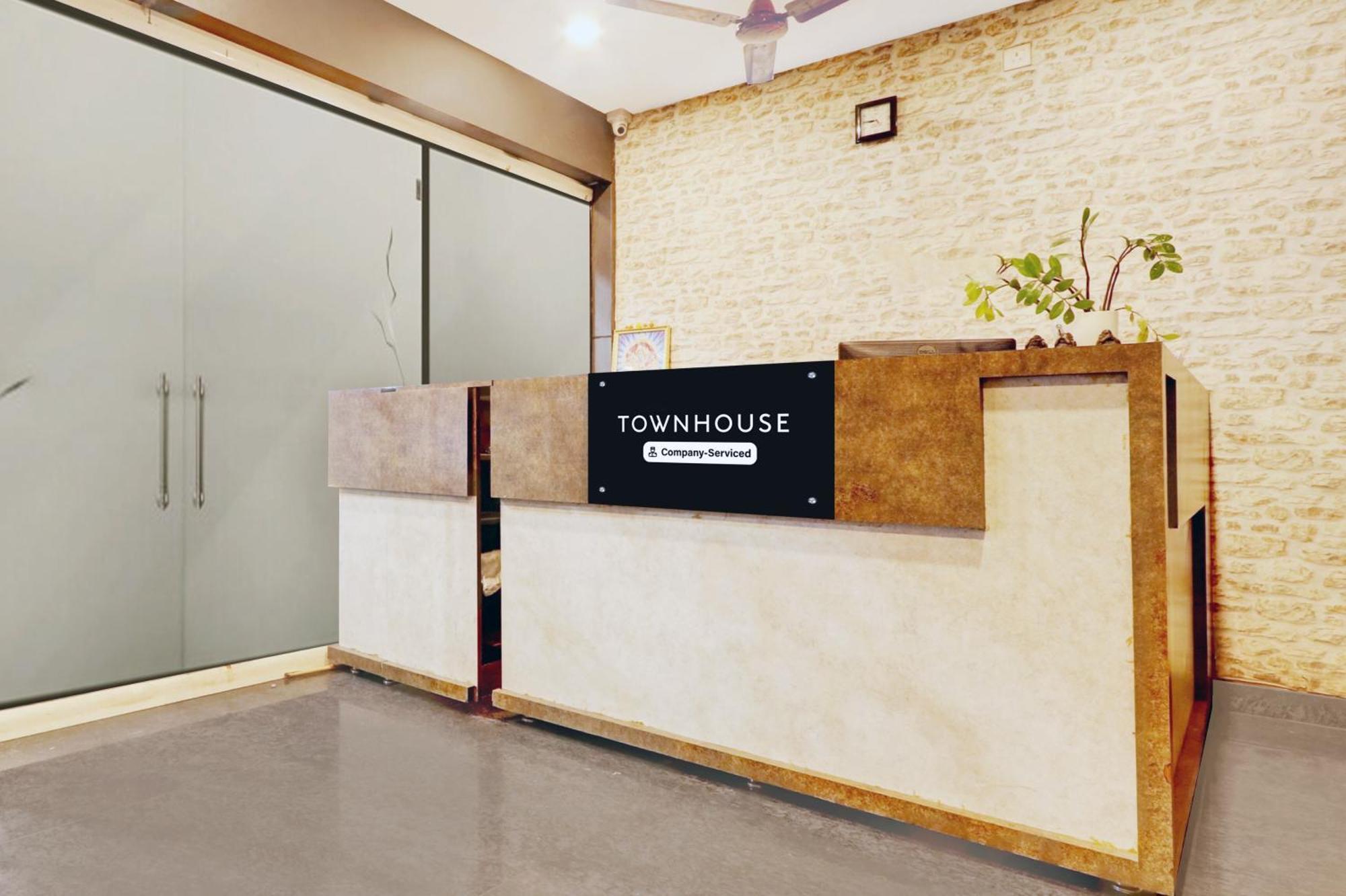 Super Townhouse Daba Garden Road Visakhapatnam Exterior foto