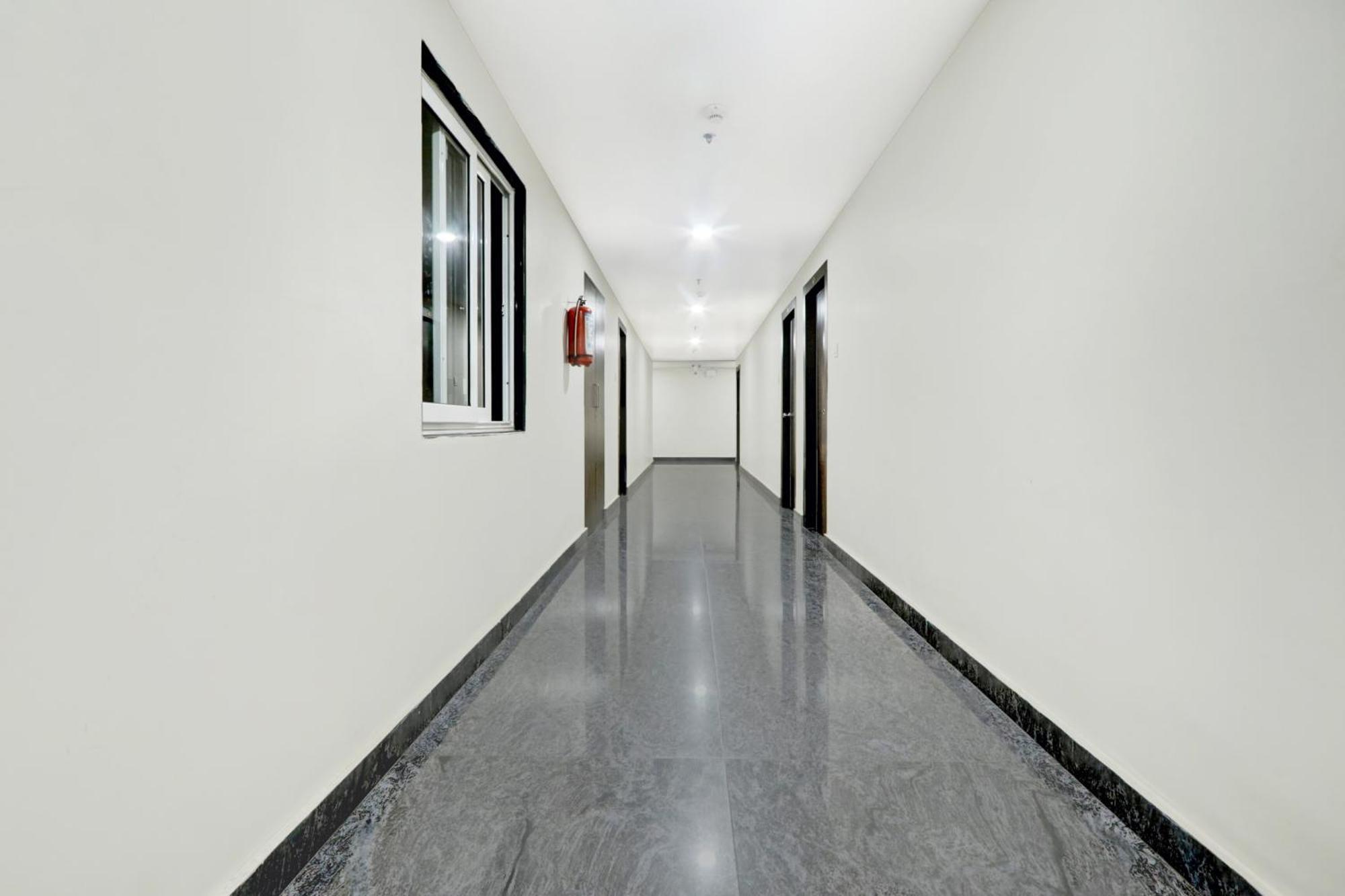 Super Townhouse Daba Garden Road Visakhapatnam Exterior foto